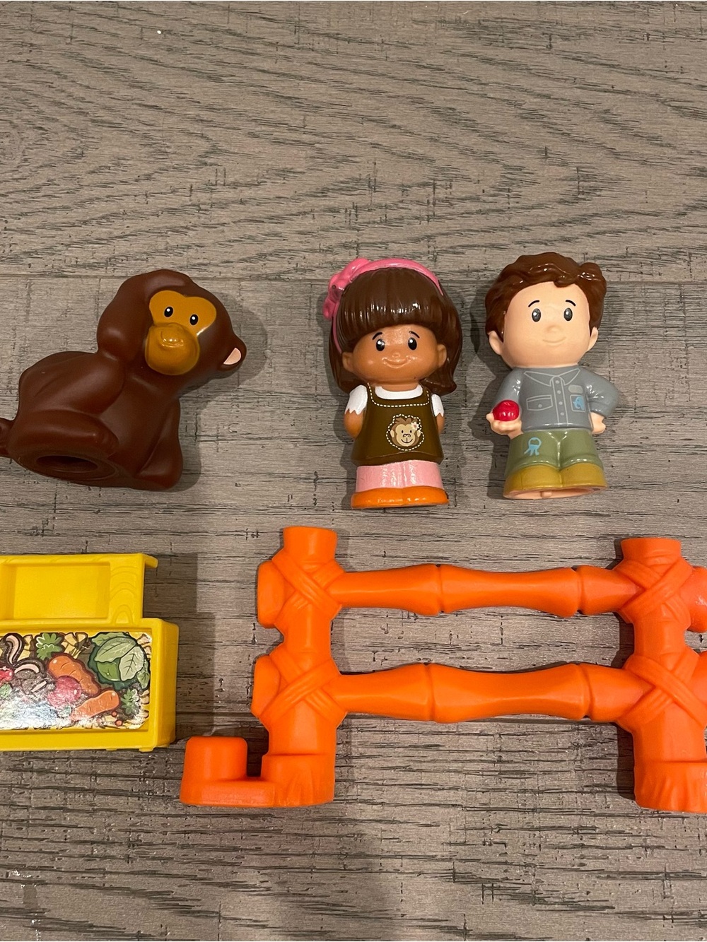 Fisher price little people big animal
Zoo figures & parts